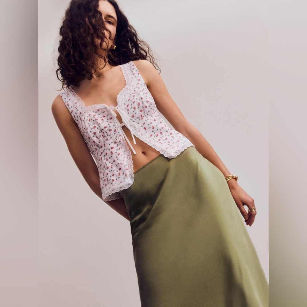 Reformation Rosalie Linen White Floral Lace Detail Top 2